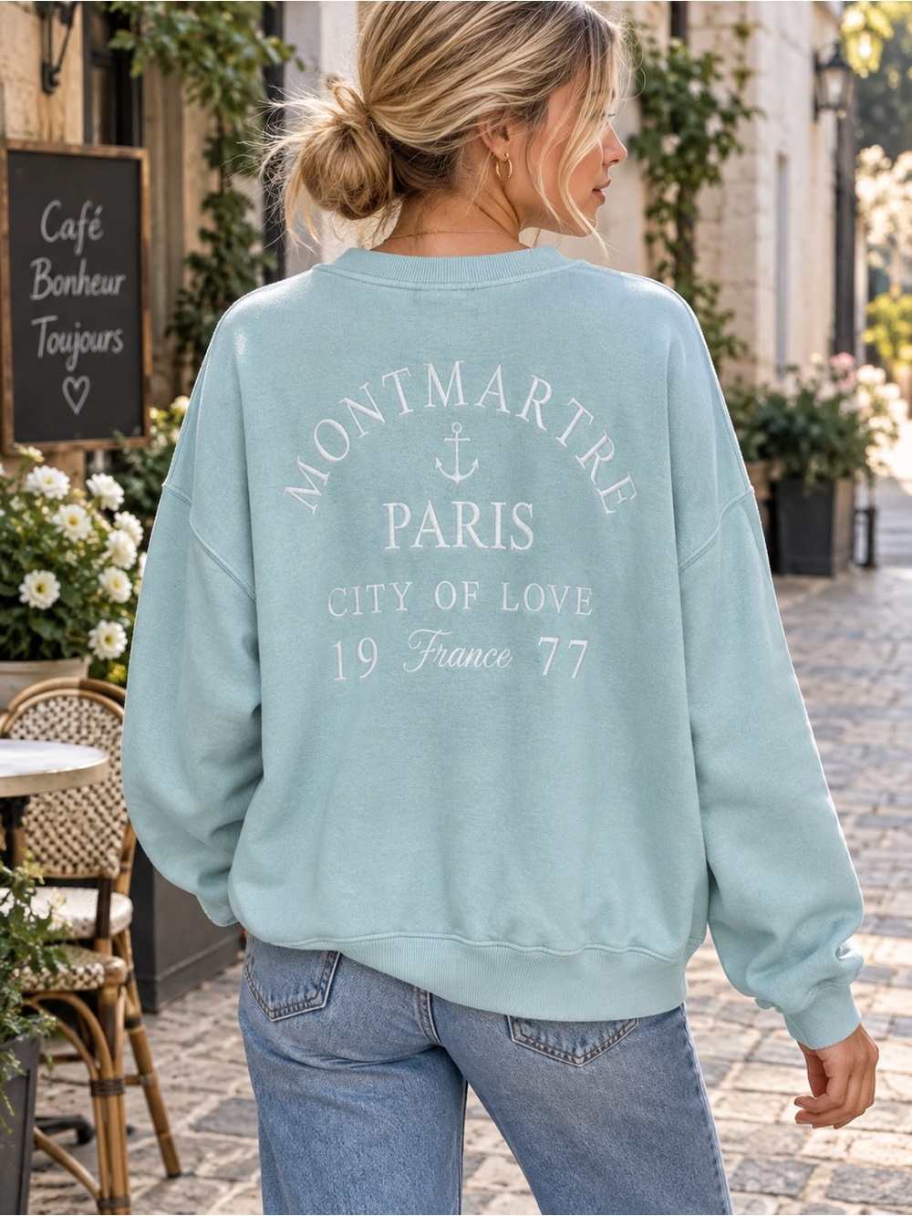 AE Coastal Parisian Montmartre Embroidered Oversized Crewneck Sweatshirt Large